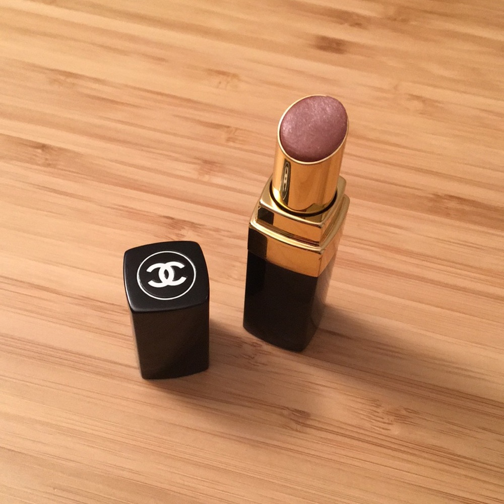 Chanel rouge coco shine lipstick, shade 54 boy
